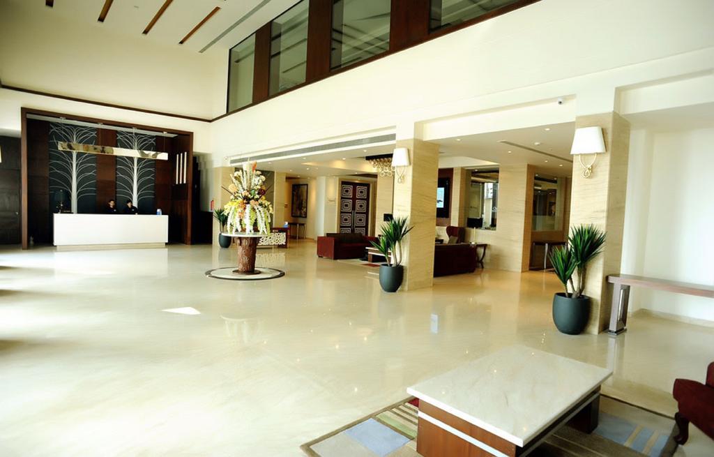 Sarovar Portico- Jalandhar Exteriör bild